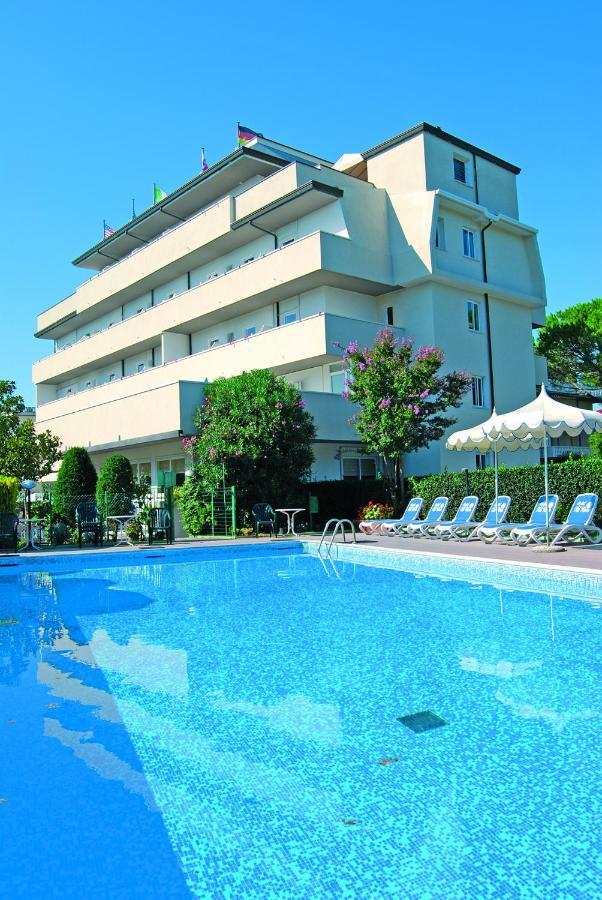 Hotel Old River Lignano Sabbiadoro Exteriér fotografie